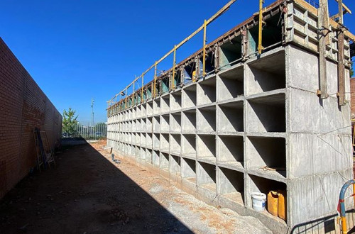 Cementerio Municipal en la Selva